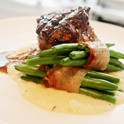 Cape Grim Eye Fillet with white beans, green beans & pancetta